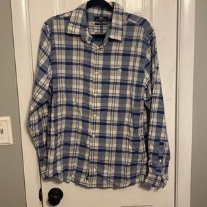 Vineyard Vines button down